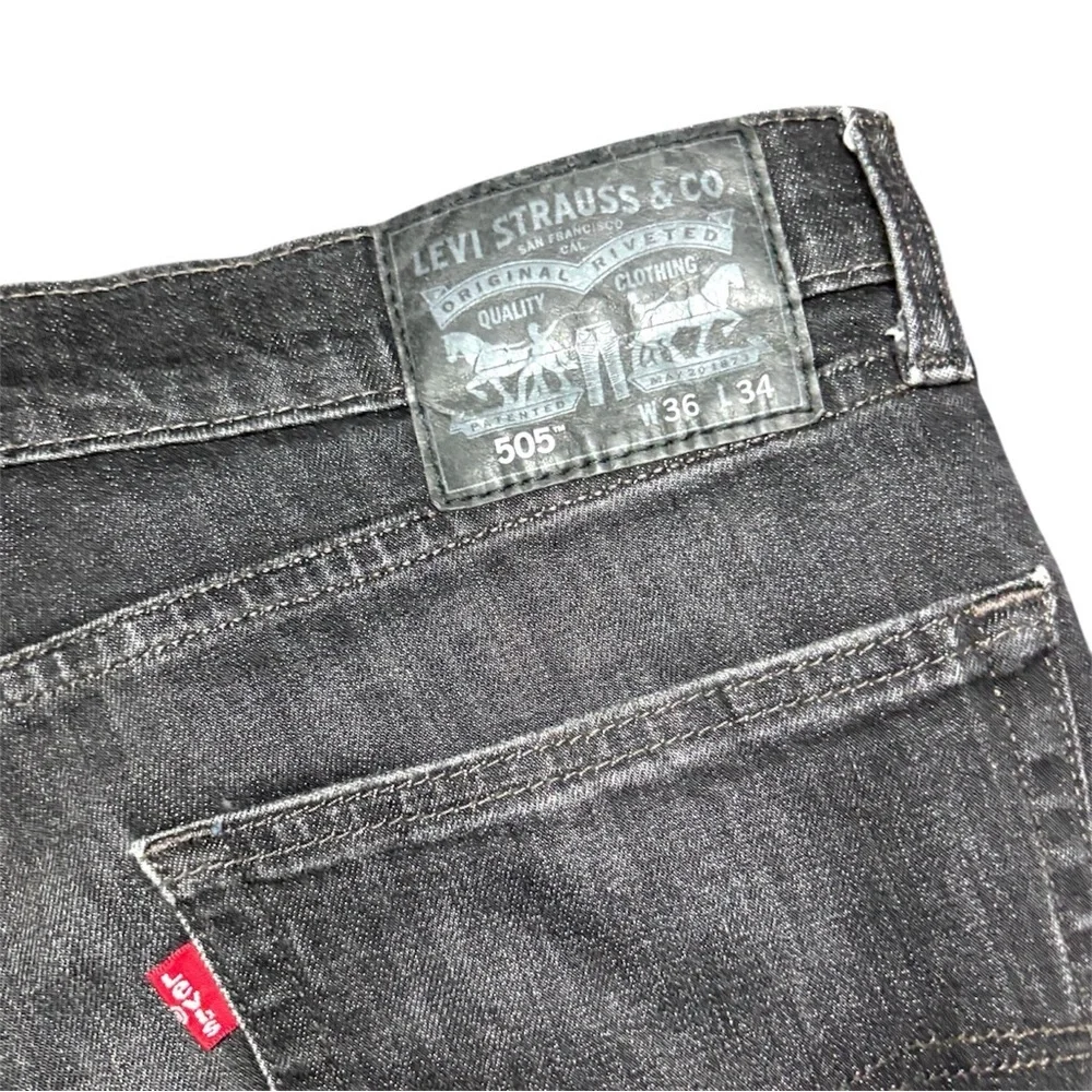 Levi’s 505 Regular Fit Black Jeans Straight Leg Denim‎ Size 36x34